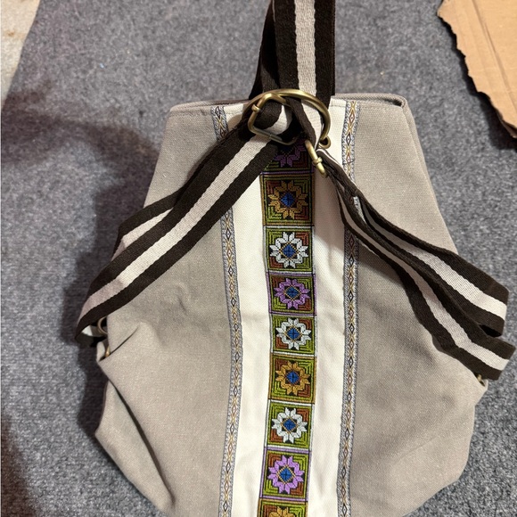 Stylish Gray Embroidered Women\'s Bag